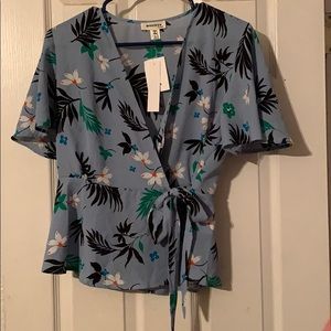 NWT, Monteau Wrap Top.